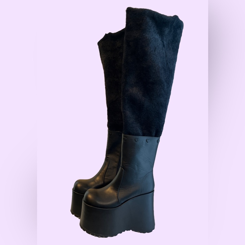 Sugar Thrillz Snuggle Wonderland Black Platform Boots with Leg Warmers - Picture 10 of 12